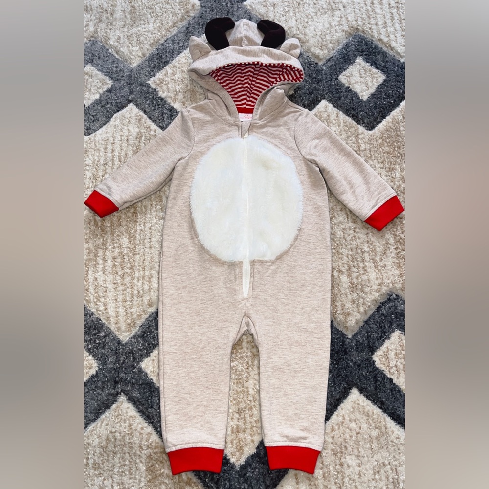 Cat & Jack 6-9m zip up hooded reindeer outfit. Christmas baby outfit.